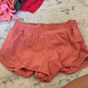 Lululemon hotty hots